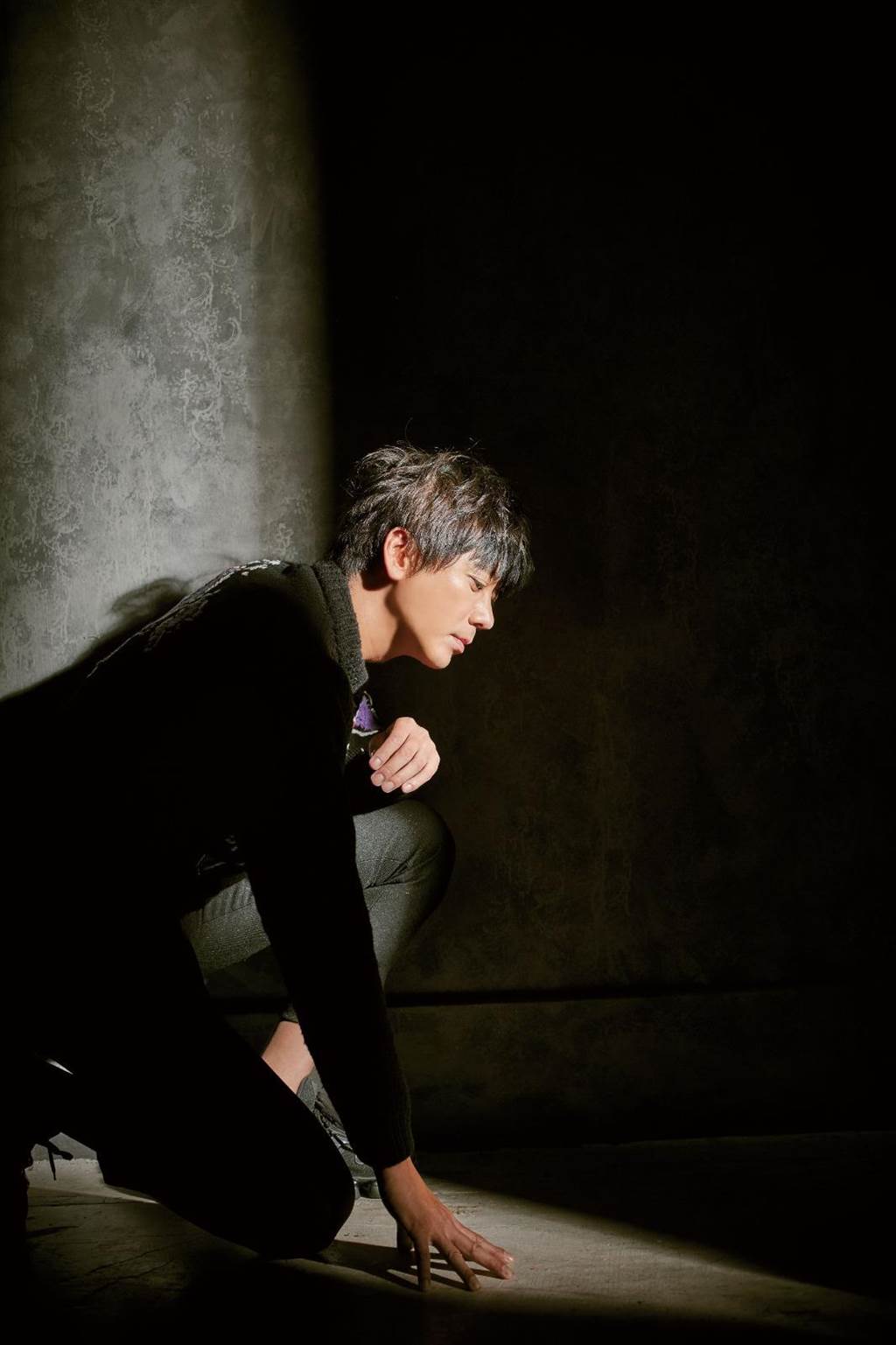 信 煉出全新光芒 用細膩口吻談情說愛