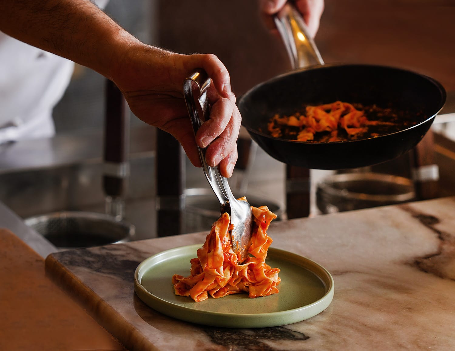 台南遠東香格里拉義籍行政主廚omar親獻好手藝，於遠東café自助餐廳推出「義食‧味旅」饗宴，為饕客帶來最道地的用餐體驗！