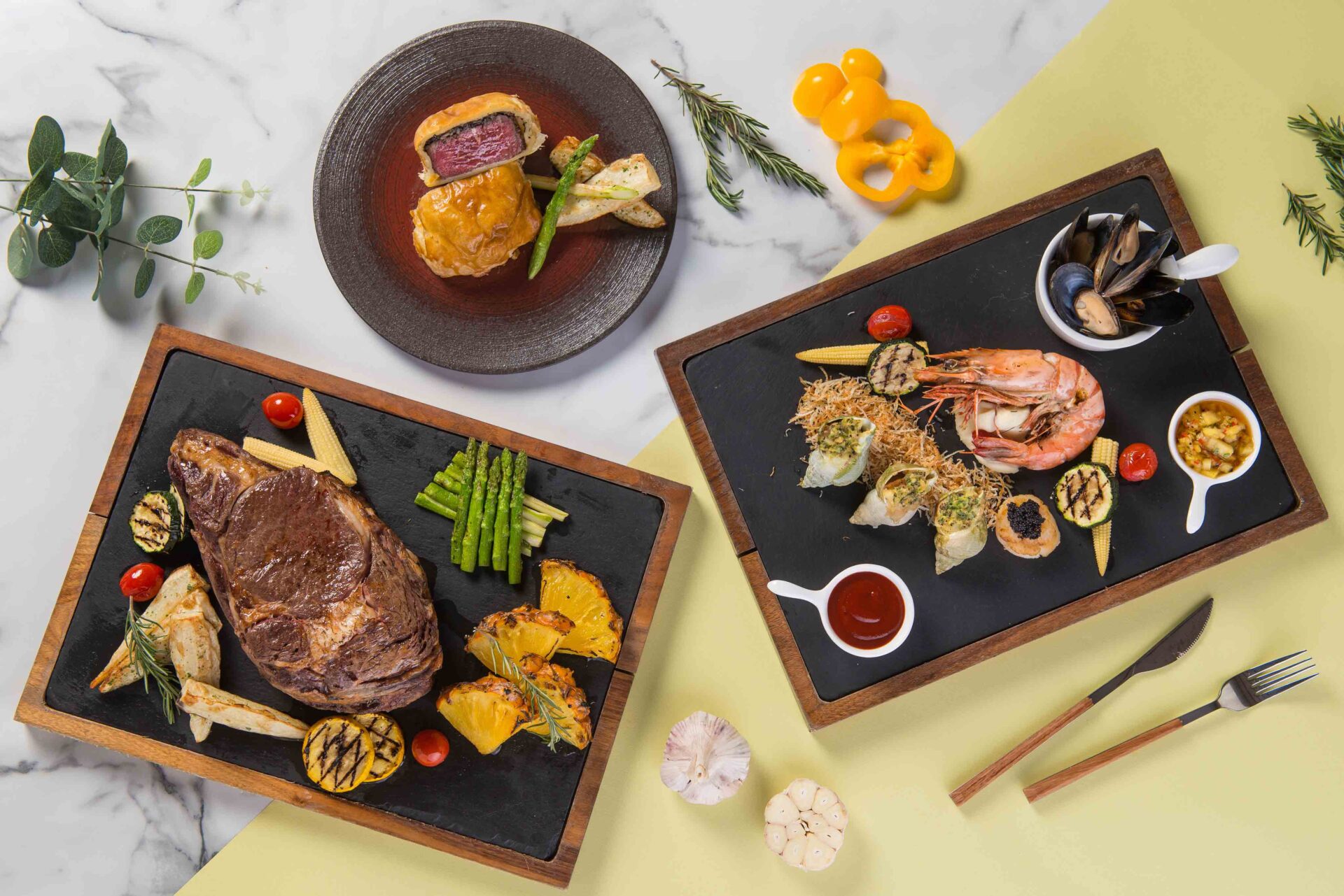 宜客樂主餐集合照一 多人享用組合(沙朗牛,海鮮集錦,派皮美國菲力)