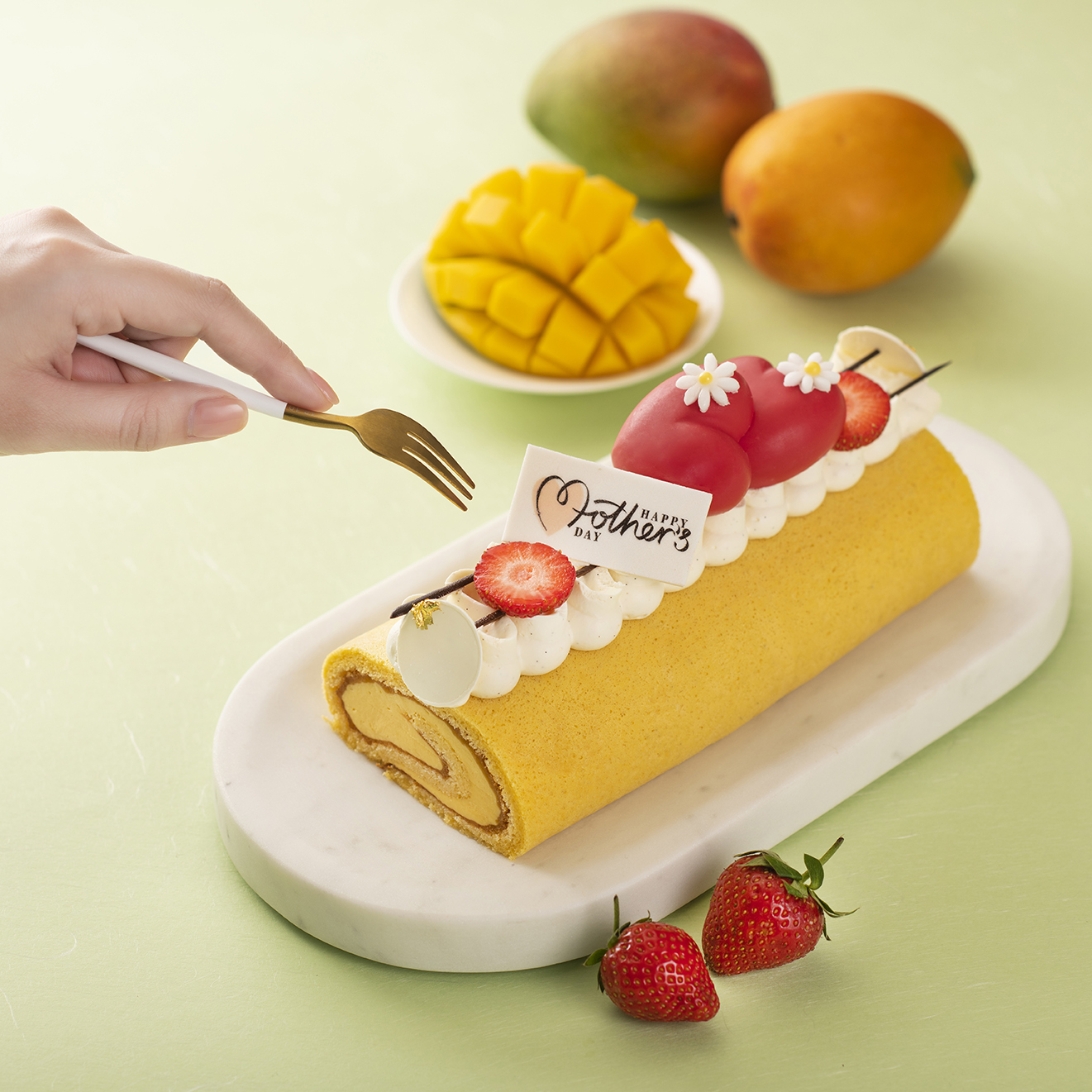 「百芒中的守護」芒果百香果香草海綿蛋糕(1,080元)