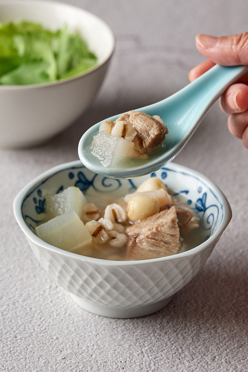 【台北美福大飯店】由行政主廚王志孚監製，結合多種食材熬煮而成，清涼退火的瓜蓉清補涼