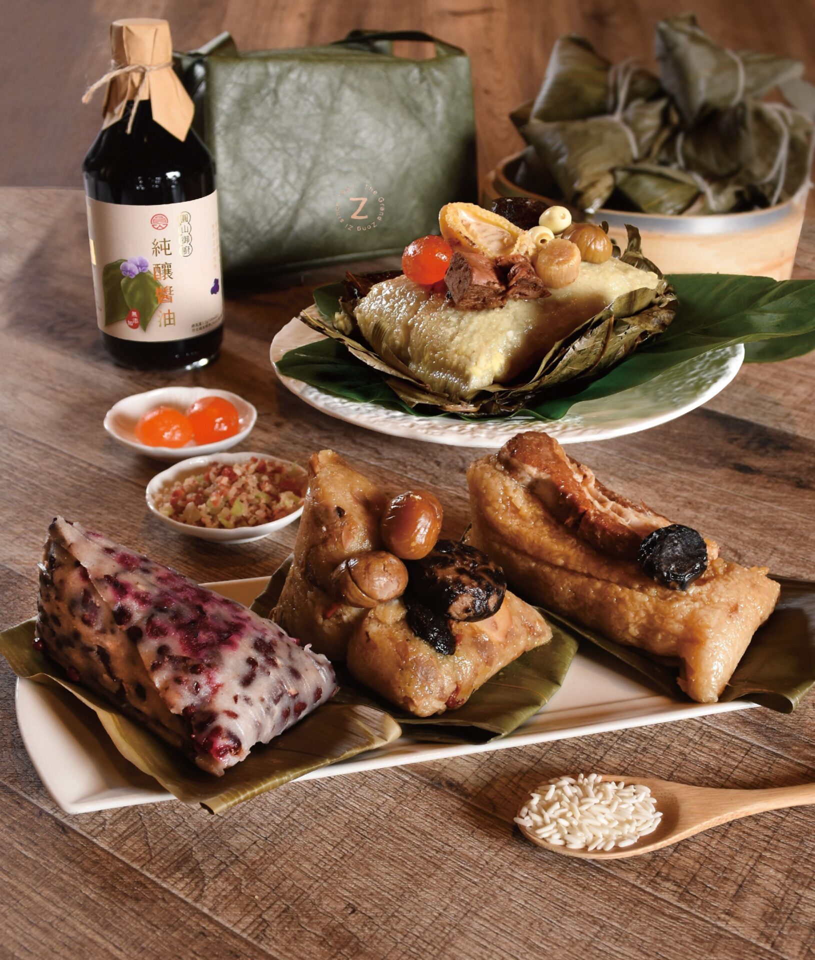 圓山大飯店推動「天然調味」無化學添加物，今年端午節由主廚親手包粽，將成為端節贈禮、安心品味的五星級首選。（圖／圓山大飯店提供）