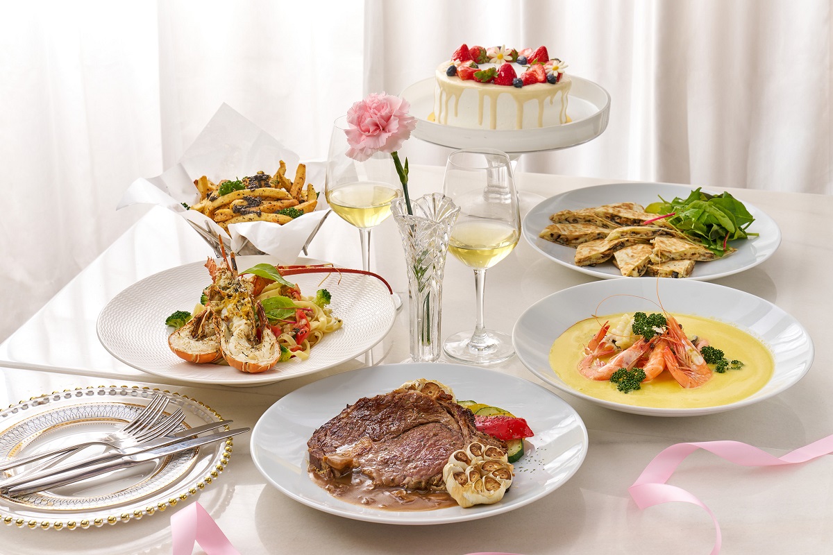 敘日全日餐廳推出海陸外帶四人分享餐，售價 3,299元。再贈一禮烘焙母親節蛋糕。(圖 六福旅遊集團提供)