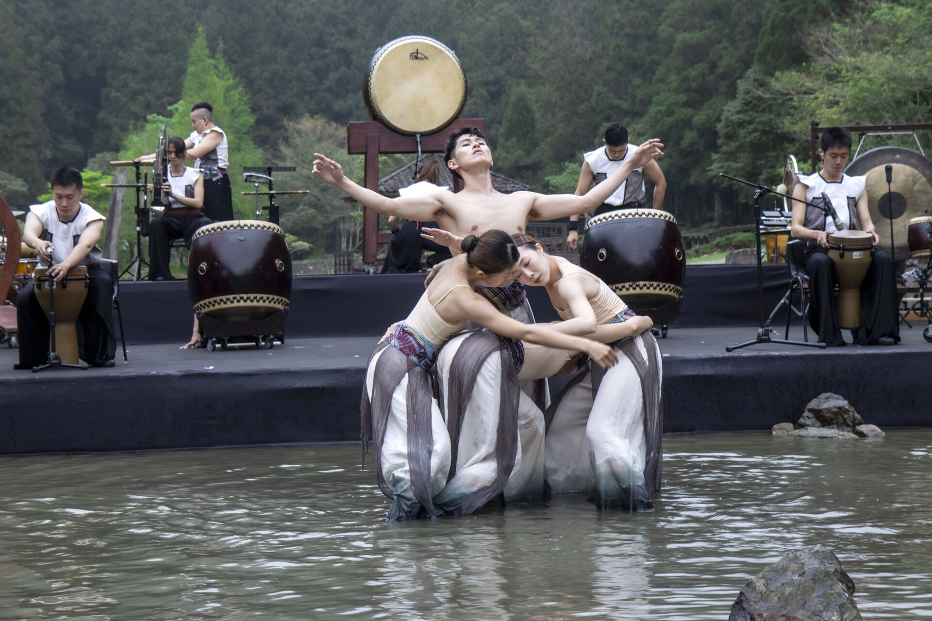 2023明池水劇場 「妮芙努」阿里山鄒族創世神震裂大地形成山丘河流