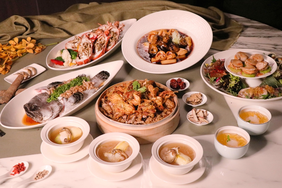 900台北士林萬麗酒店萬麗軒母親節桌菜「萬麗花香抹嫣紅」。