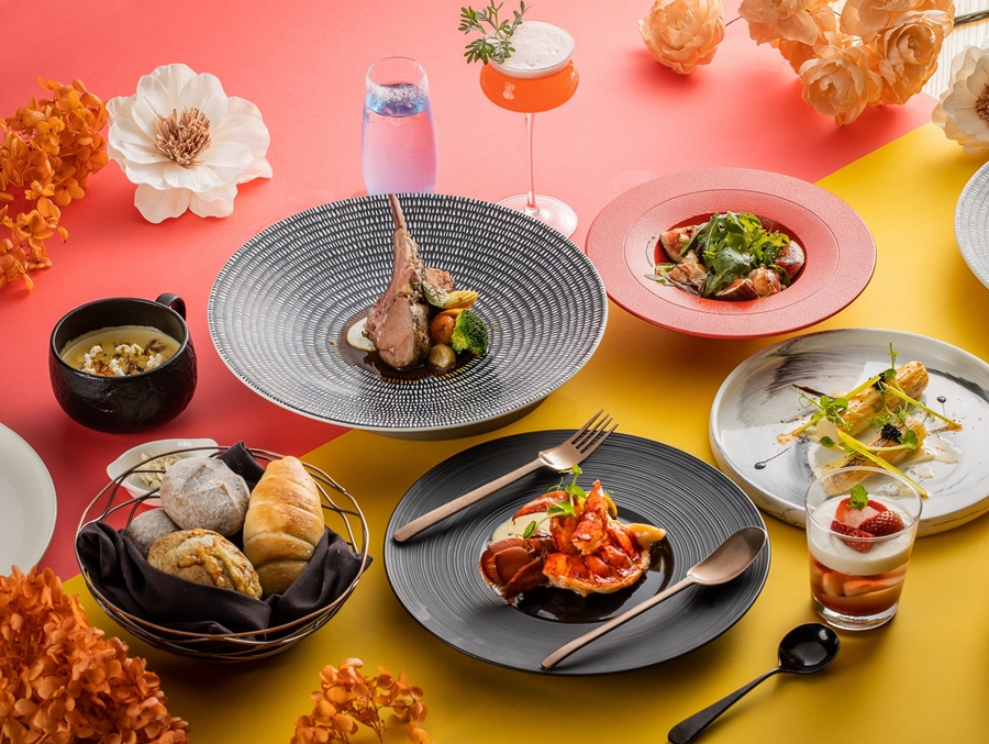 900圖說2 4樓t.r Bar&kithchen 母親節周末贈波士頓龍蝦及特製甜點