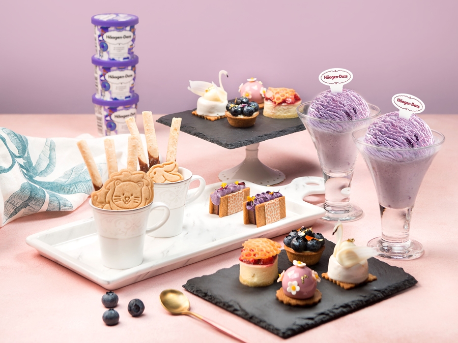 900漢來大廳酒廊與哈根達斯攜手合作，推出聯名春季限定「雙人經典午茶套餐」以優質高價的藍莓為主題，一次享受藍莓甜點與冰淇淋的甜蜜滋味！