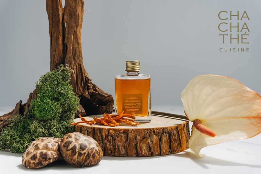 9006 限量法式澄清熬雞精禮盒 售價$880