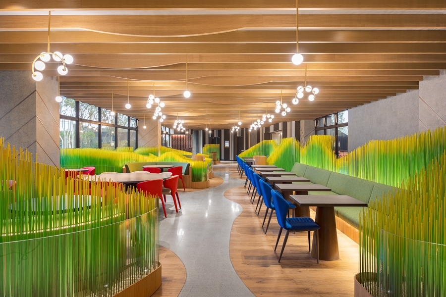 900ton'u Kitchen粟餐廳即日起至6月底前推出晚餐第二人5折優惠活動。