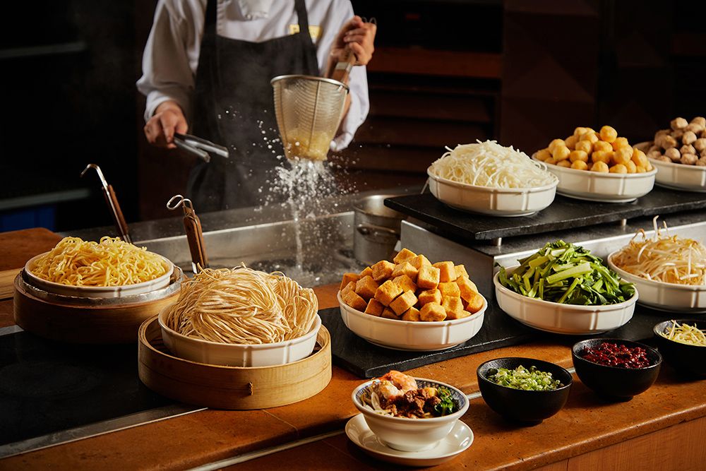 台南遠東香格里拉豐盛早餐即可品嚐台南小吃擔仔麵。