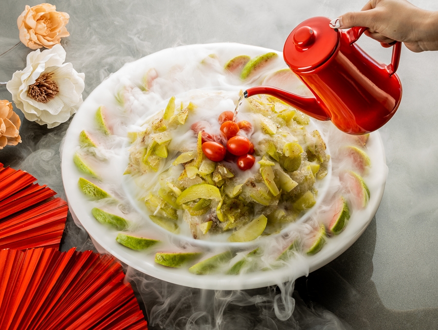 900「寶島青芒果刨冰」兼顧美味及視覺深受賓客喜愛