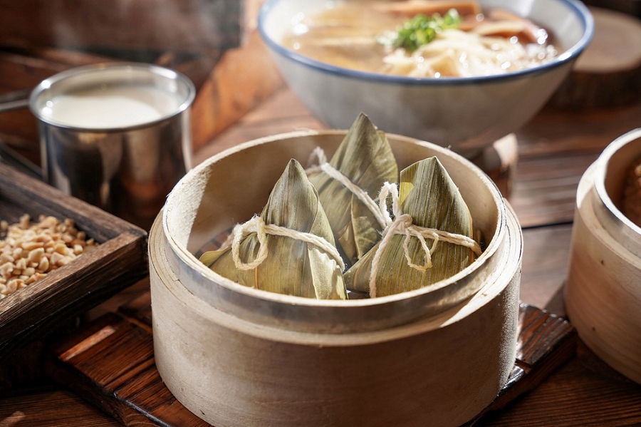 900圖7 【雙豪油飯】花生一口粽