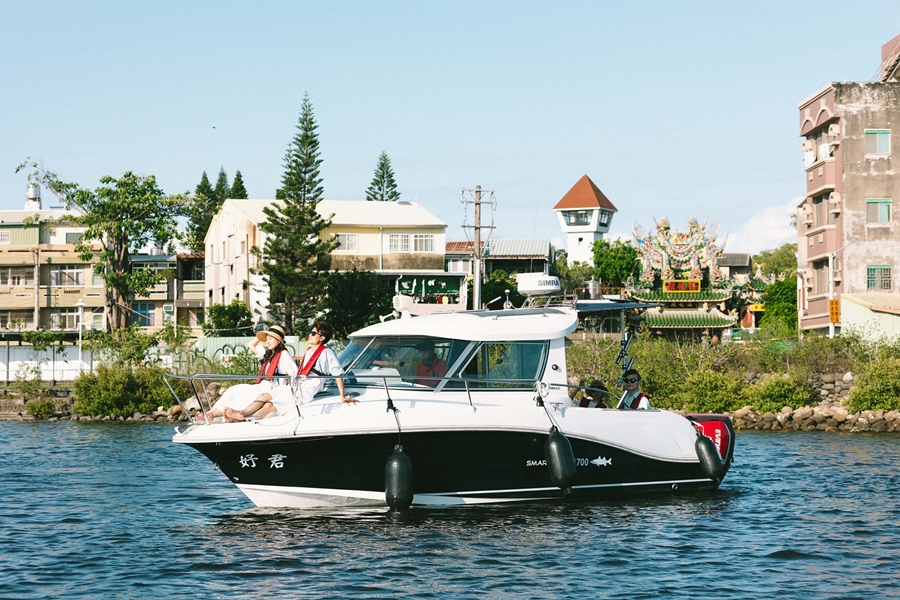 9001.台南大員皇冠假日酒店 海陸雙拼遊 府城雙饗宴 M700遊艇體驗
