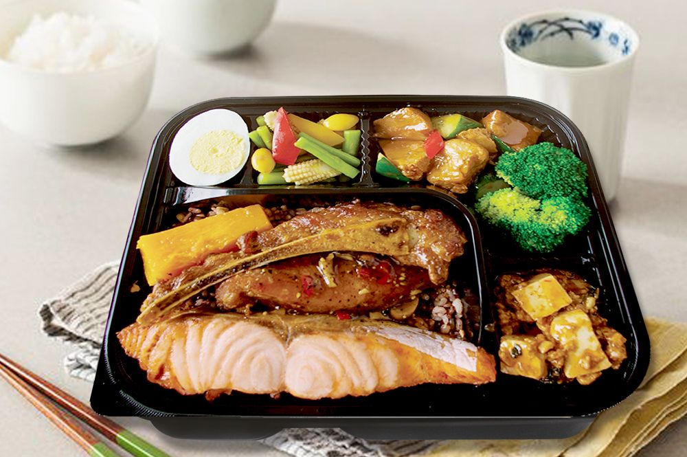 圖四 鮭魚及戰斧黑椒豬排