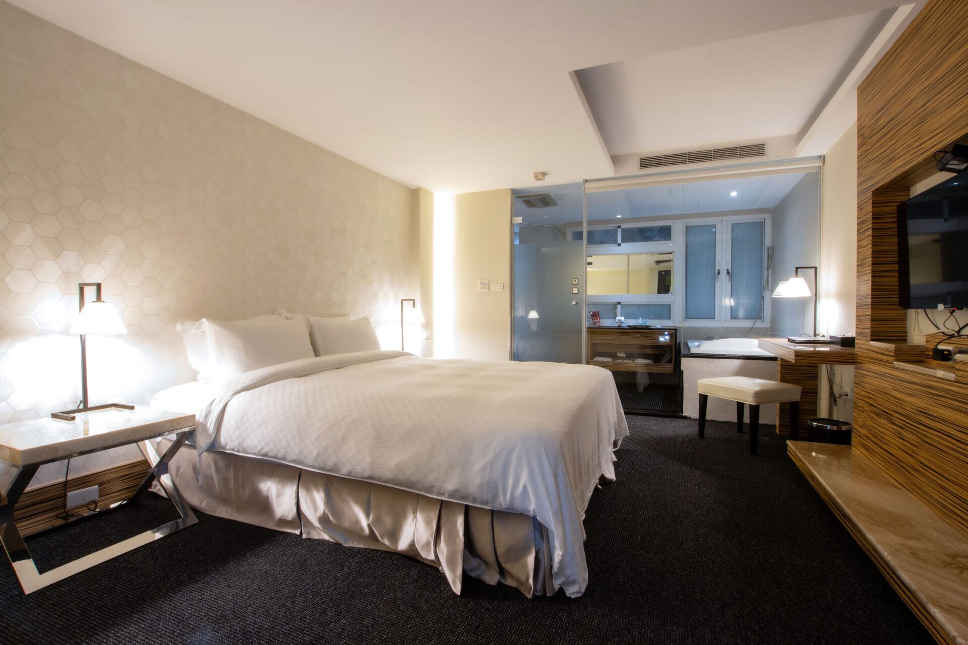 木棉道美學商旅 4 經典套房：簡約典雅提供無壓享受