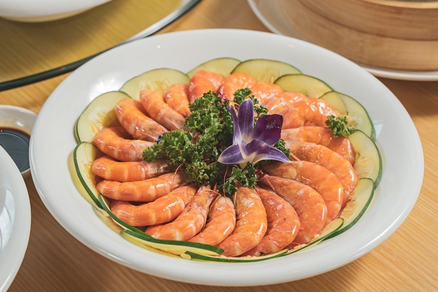 900使用安永cas技術的白蝦，口感q彈肉質鮮甜。