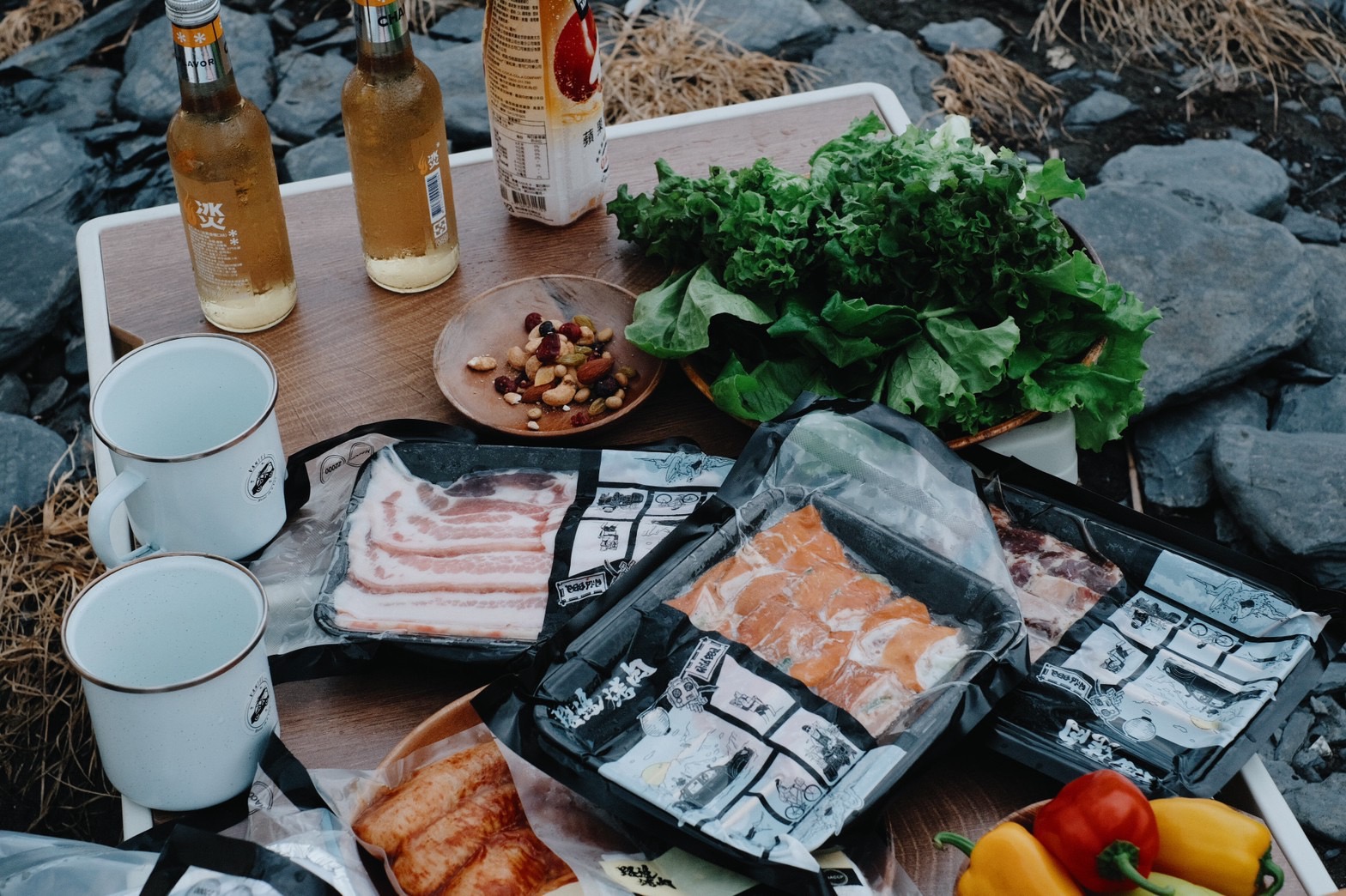 秋節將至，vantel美學車中泊 跨界聯名 「wildbbq 路邊烤肉」推租車烤肉方案