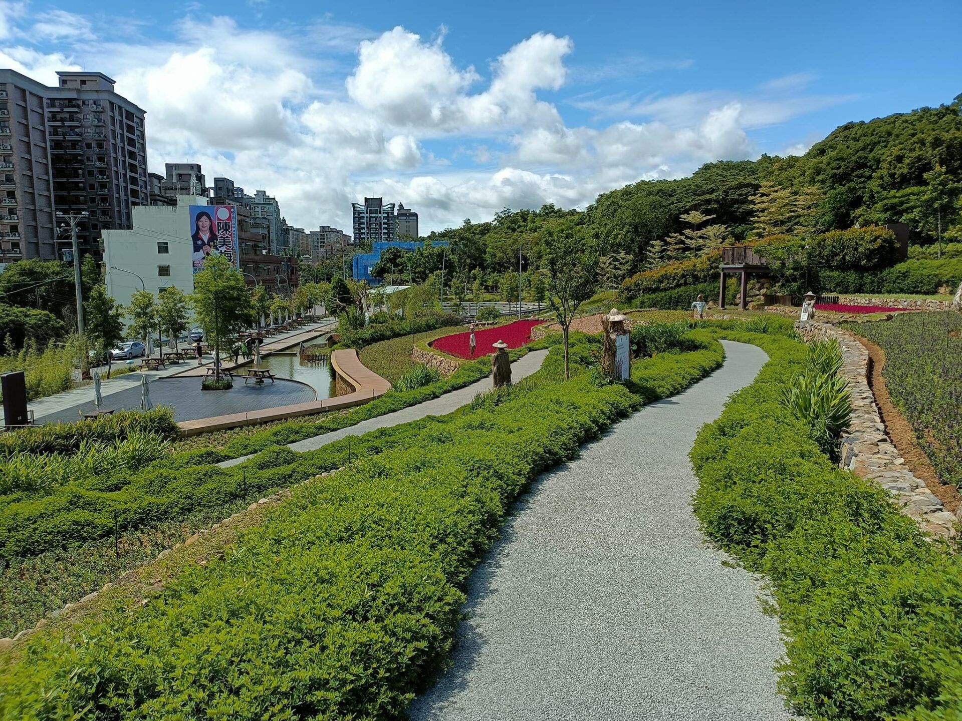 283009866 528040268973895 4303925893910213975 N