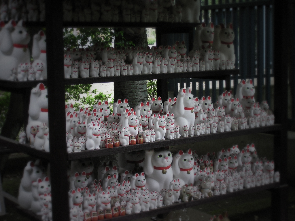 Maneki Neko By Plus Tech Railways In Tokyo