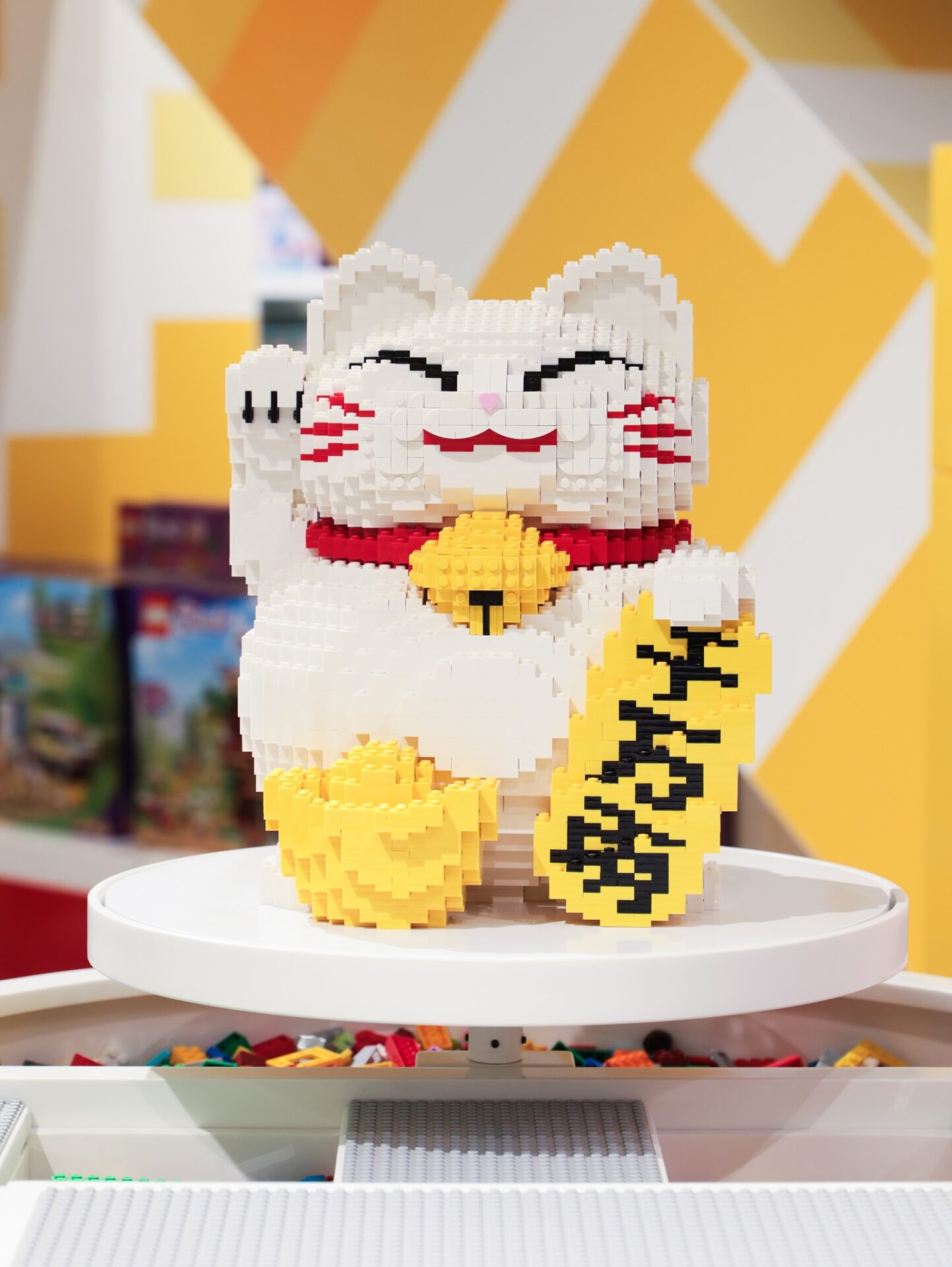 樂高全台最大的「未來概念店」​正式進駐高雄義享時尚廣場00001