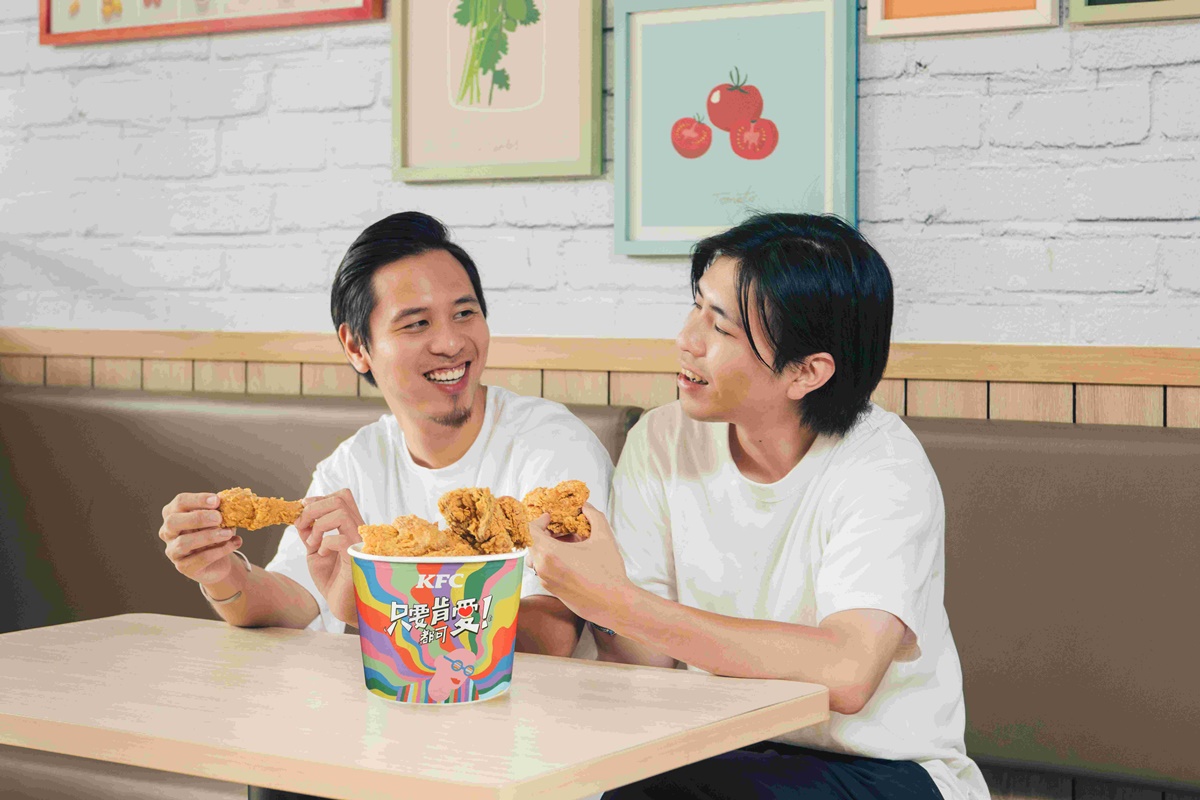 【新聞稿圖說六】「肯愛桶」通過獨特的彩虹設計，詮釋在愛的世界中沒有既定的模樣與框架，期盼每個人都能享有平等被愛的權利，「只要肯愛，都可愛」。