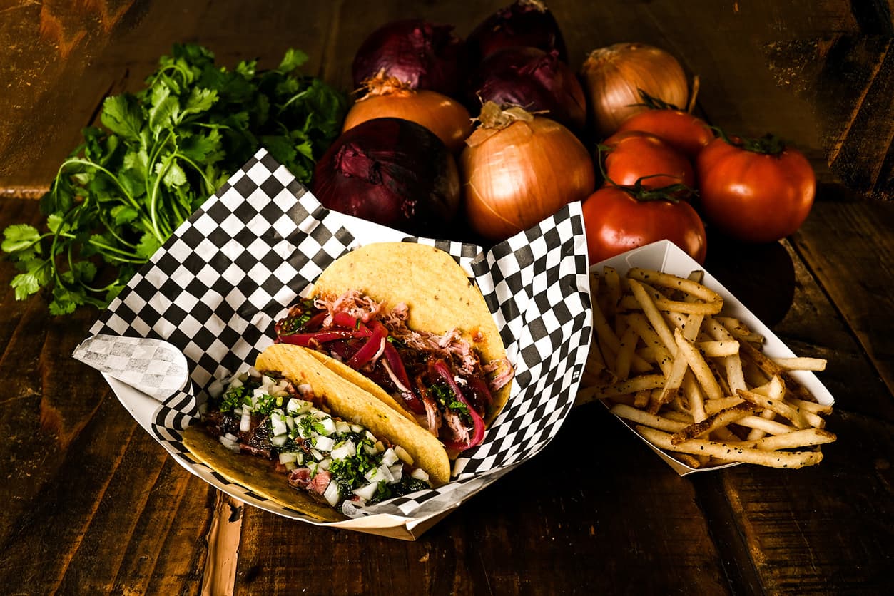 【celebrate Bbq】圖3 Celebrate Bbq 為本次聯名活動全新推出「燻肉塔可雙饗砲」