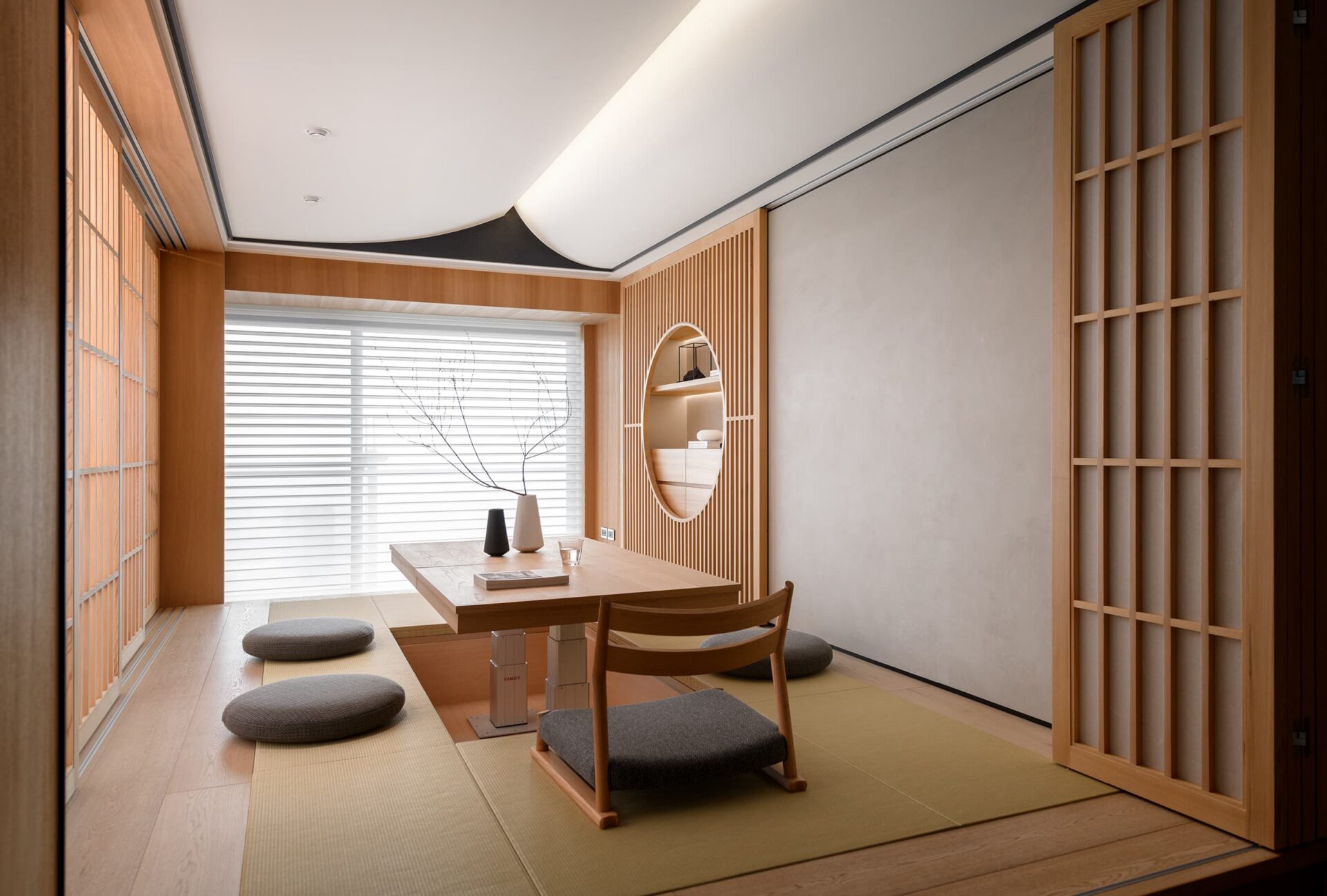 Article Cover Luxury Luxury House 202312