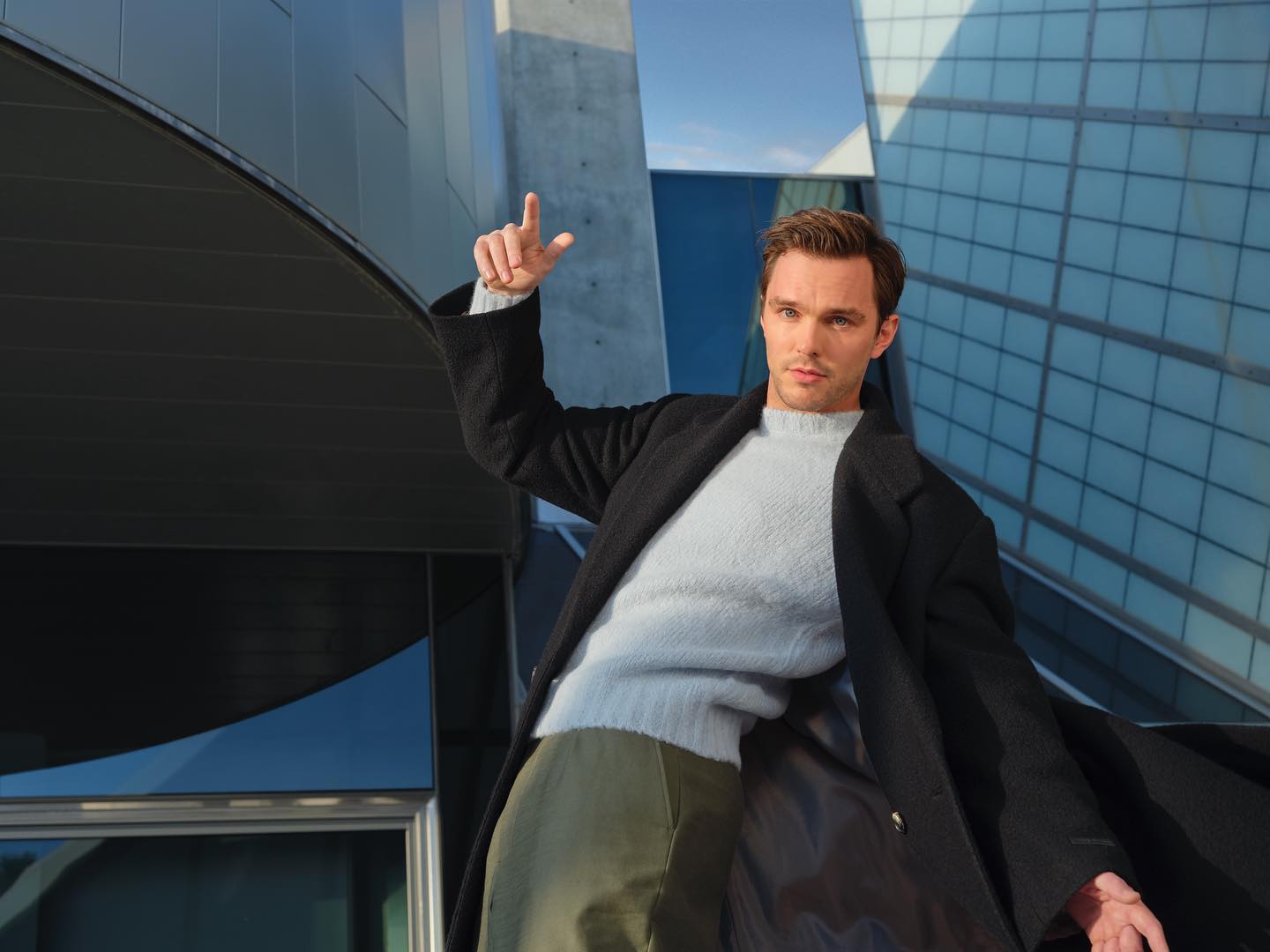 【翻攝nicholas Hoult Ig】珍妮佛勞倫斯曾和英國男星尼可拉斯霍特交往,但已在2014年8月宣告分手。