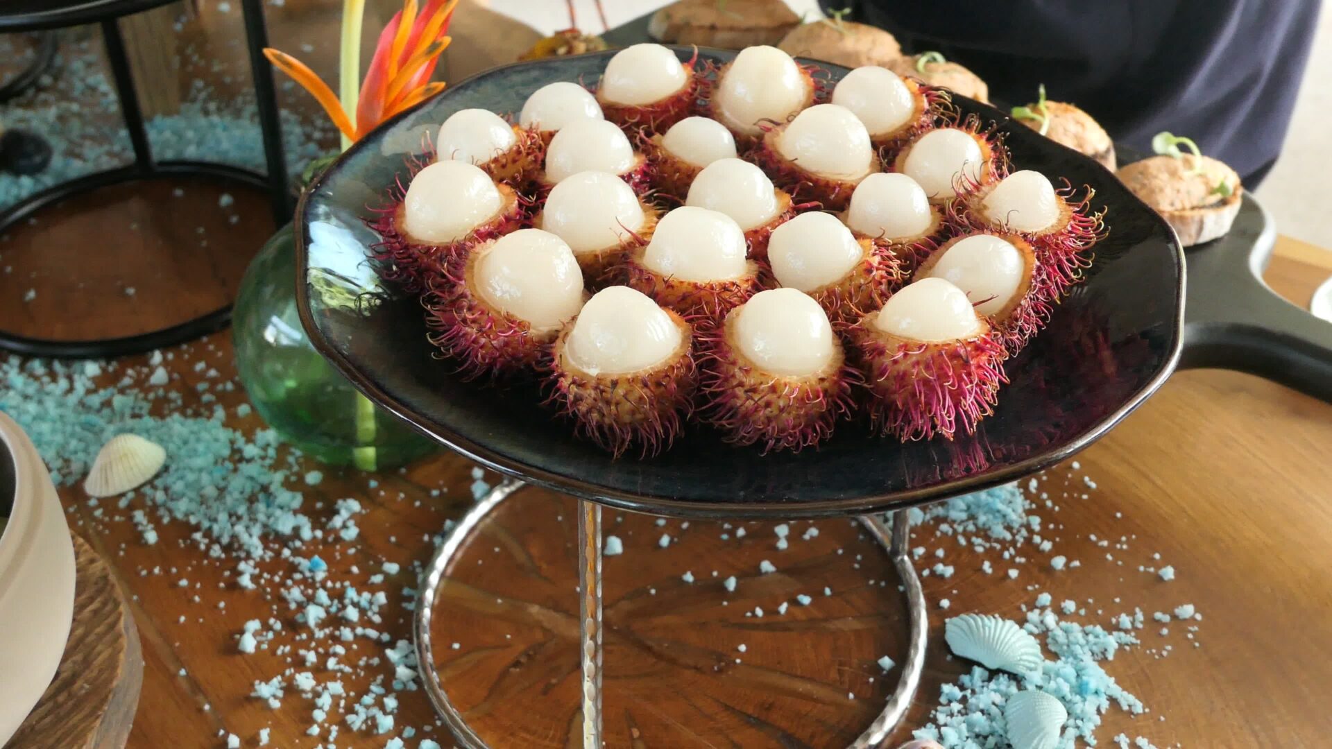 來到富國島，可大吃台灣很少見的紅毛丹。
圖檔來源：Akasha Wu