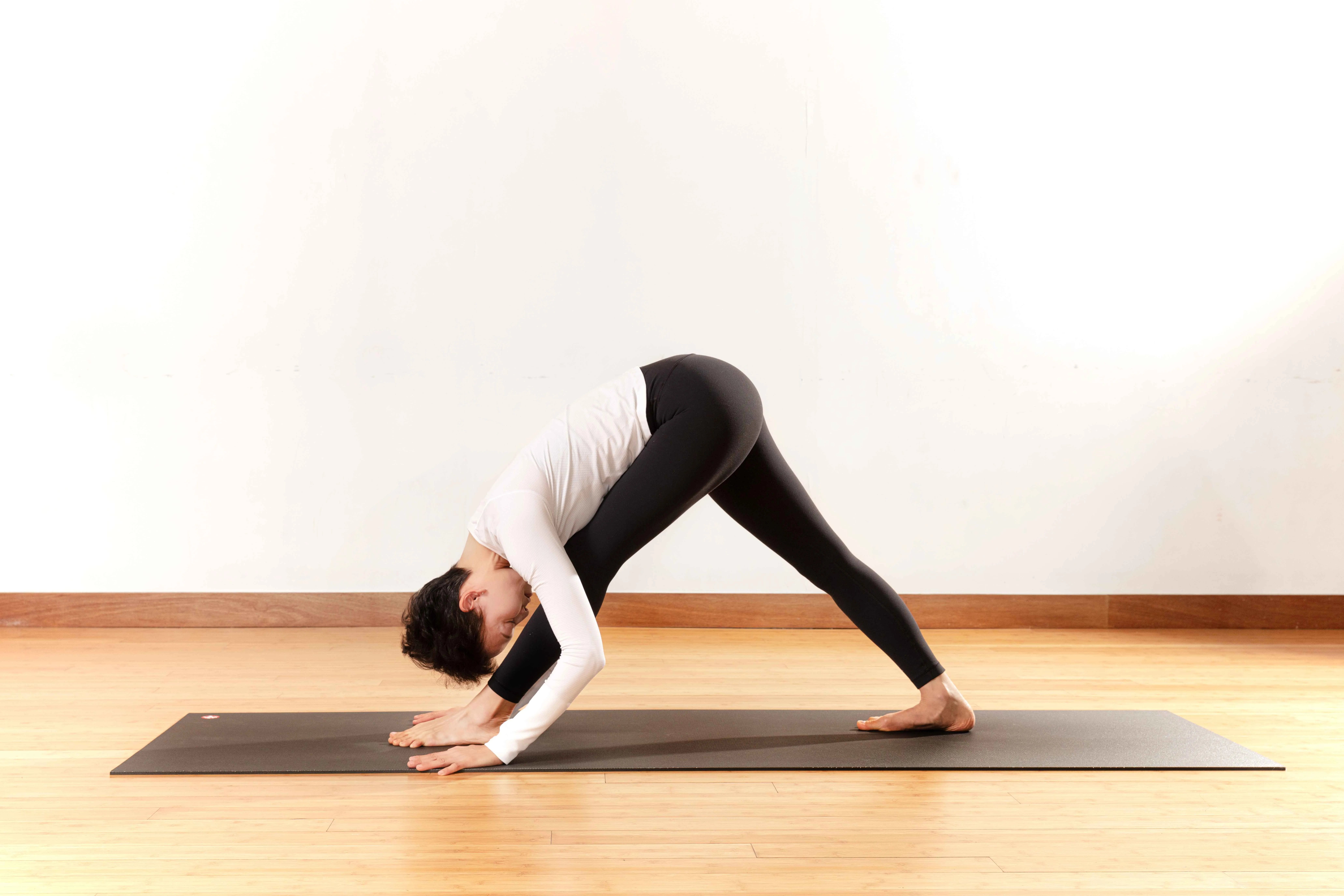 【年後身材不發胖】動作二 四足跪姿