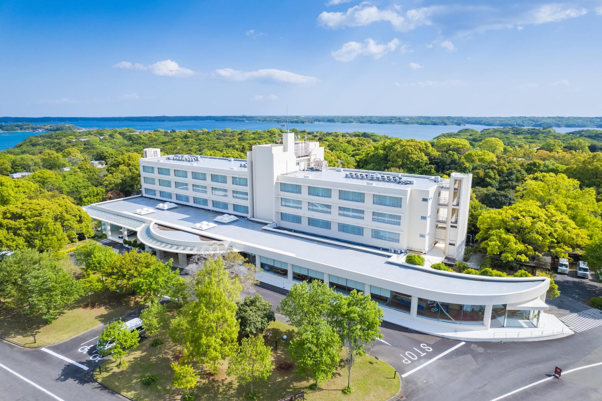 【日本三重縣】日本旅遊豪華露營nemu Resort的主建築外觀