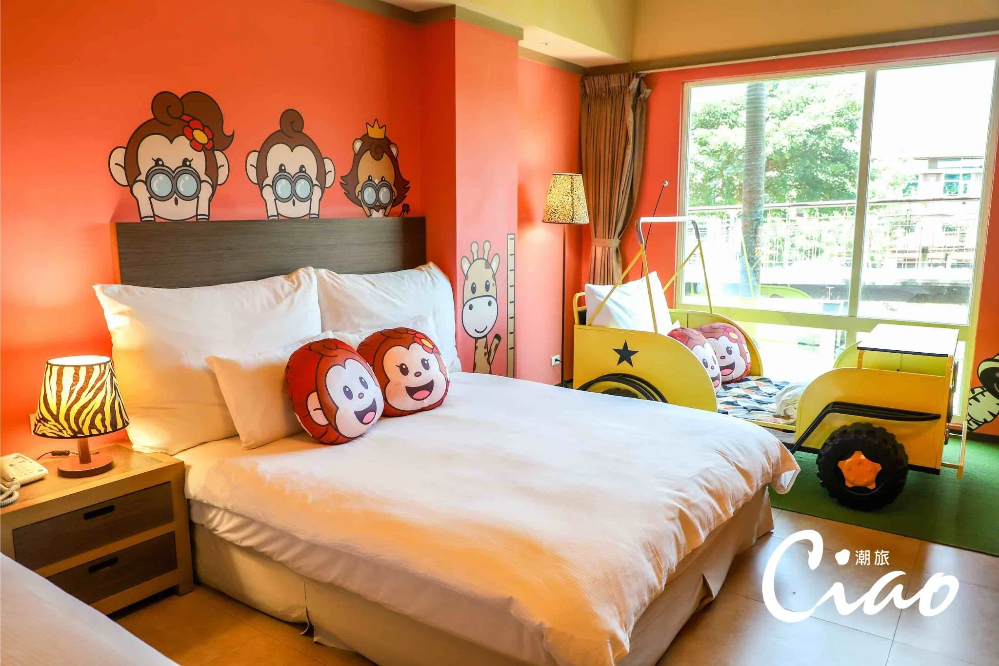 【關西六福莊】於活動期間入住「哈比哈妮房」或其他2款主題房的任1房型，享有住房專案優惠。