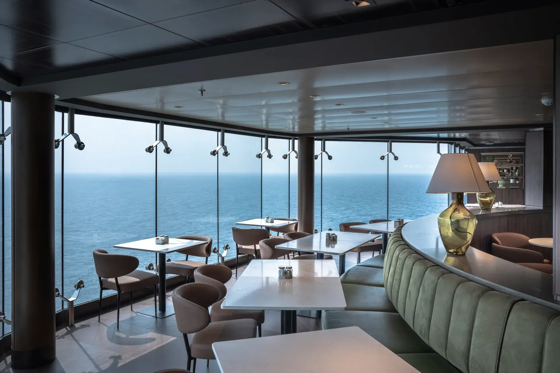 2024郵輪旅遊03 Msc 歐羅巴號 酒吧 可樂旅遊提供