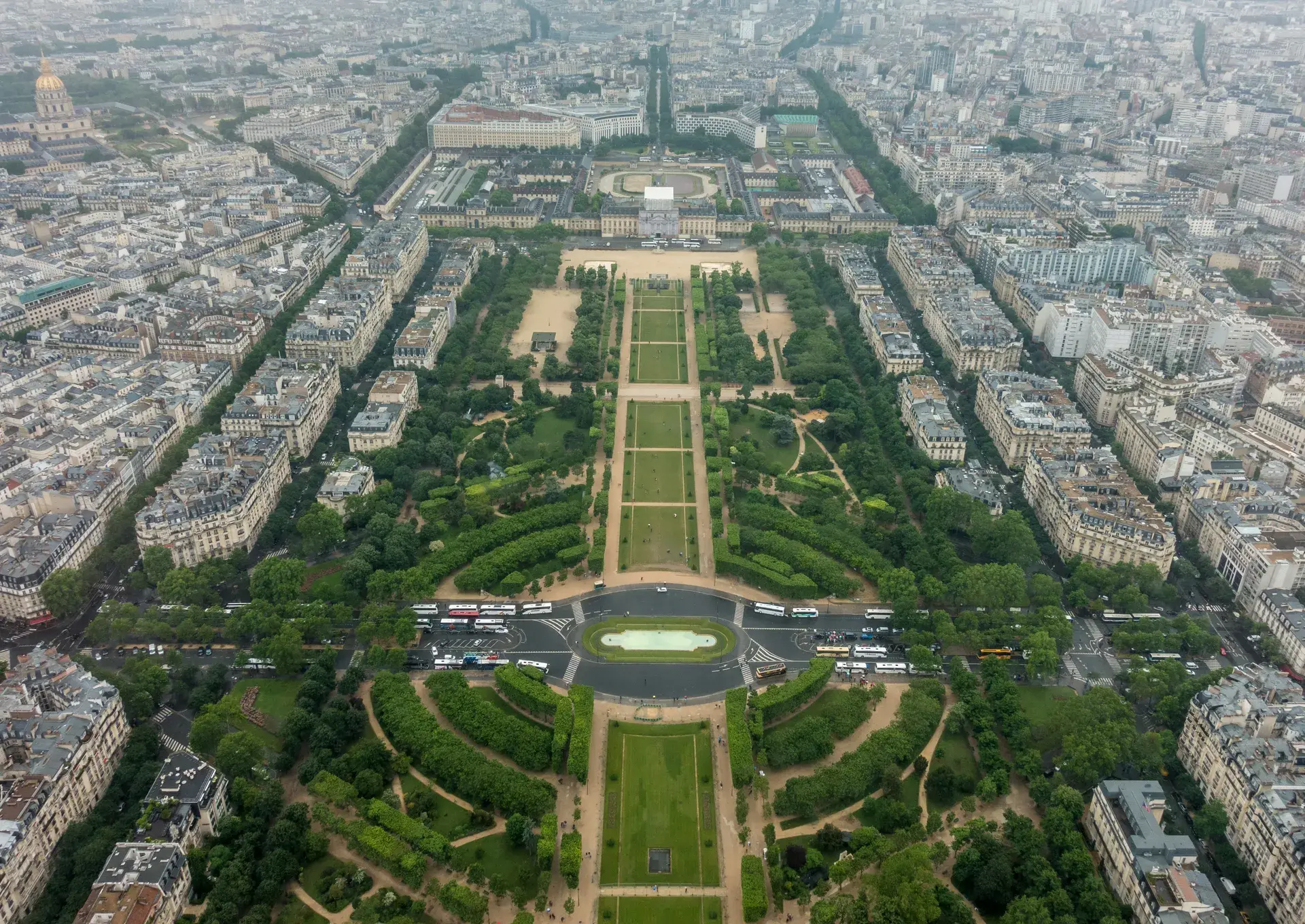 2024巴黎奧運07 ©freepik／eyeem High Angle View Buildings City
