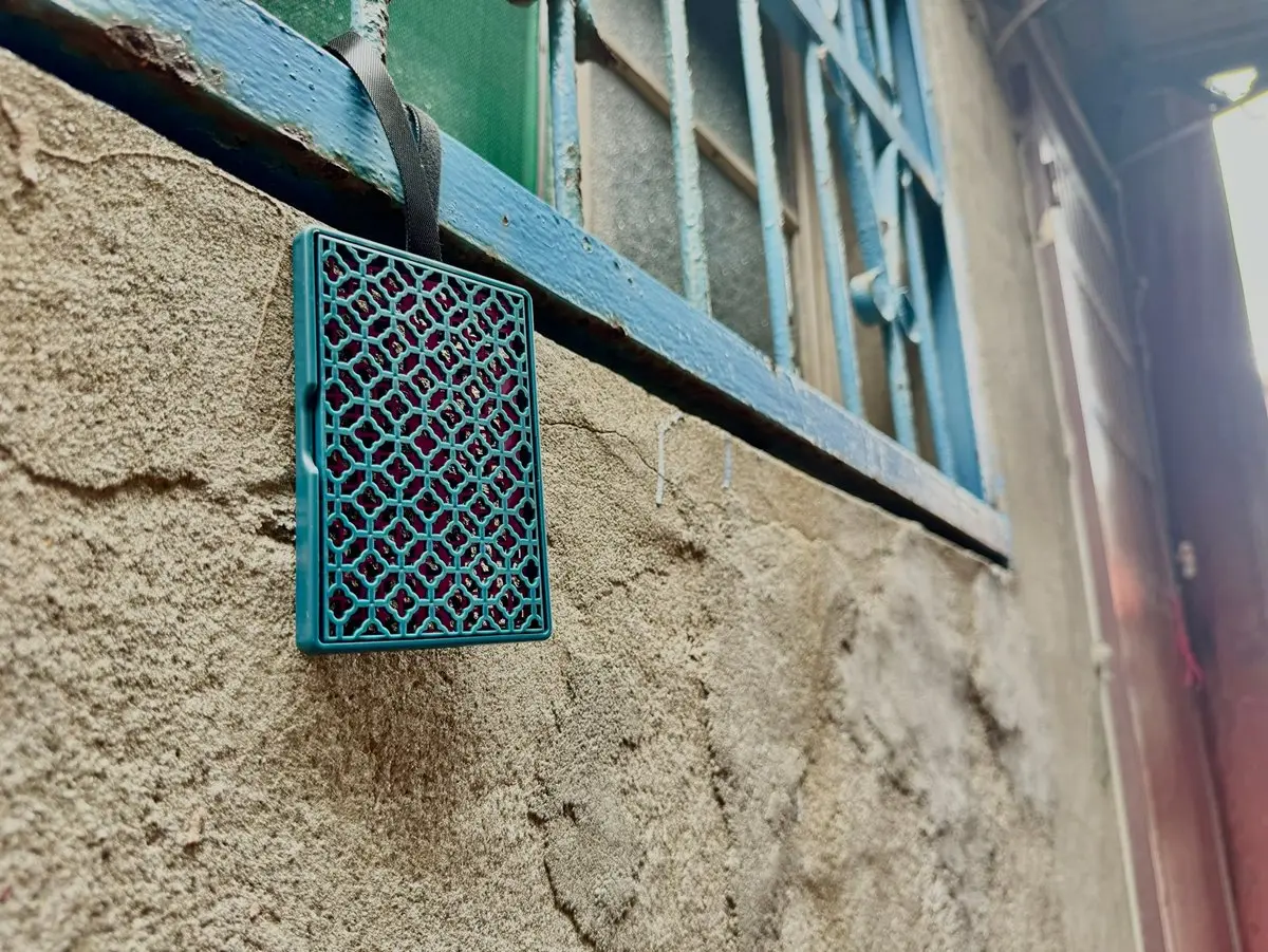 鱷魚古花窗防蚊片情境圖2