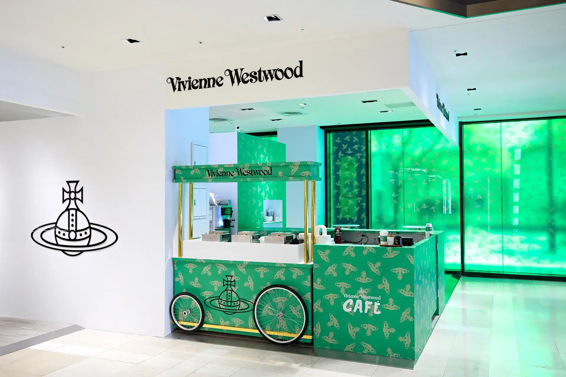 Vivienne Westwood信義區快閃店img 0039