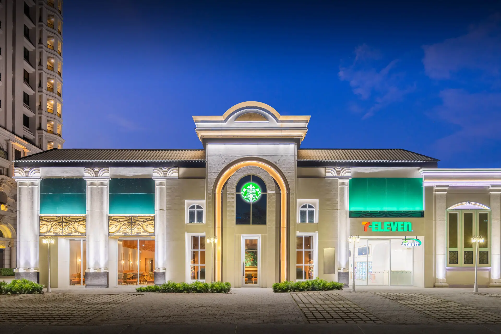 星巴克湖美門市位於zeeland Mark湖美廣場1樓