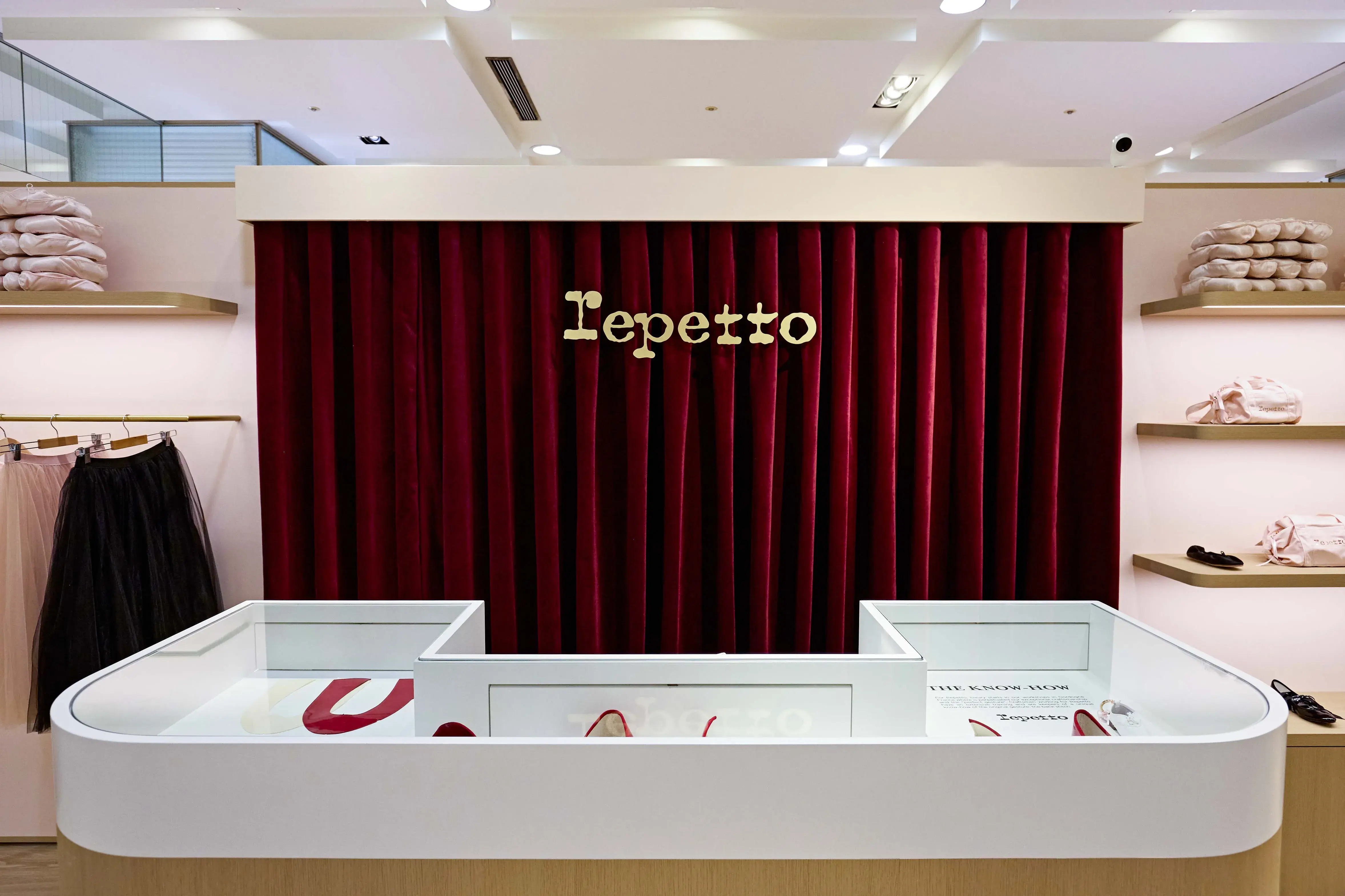 Repetto 台南新光三越新天地 店景照 8