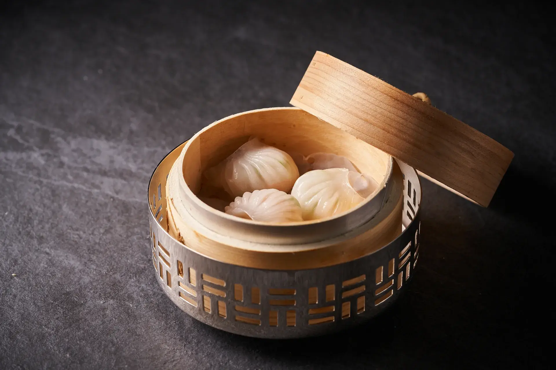 捌伍添第 台北101粵菜料理捌伍筍尖鮮蝦餃