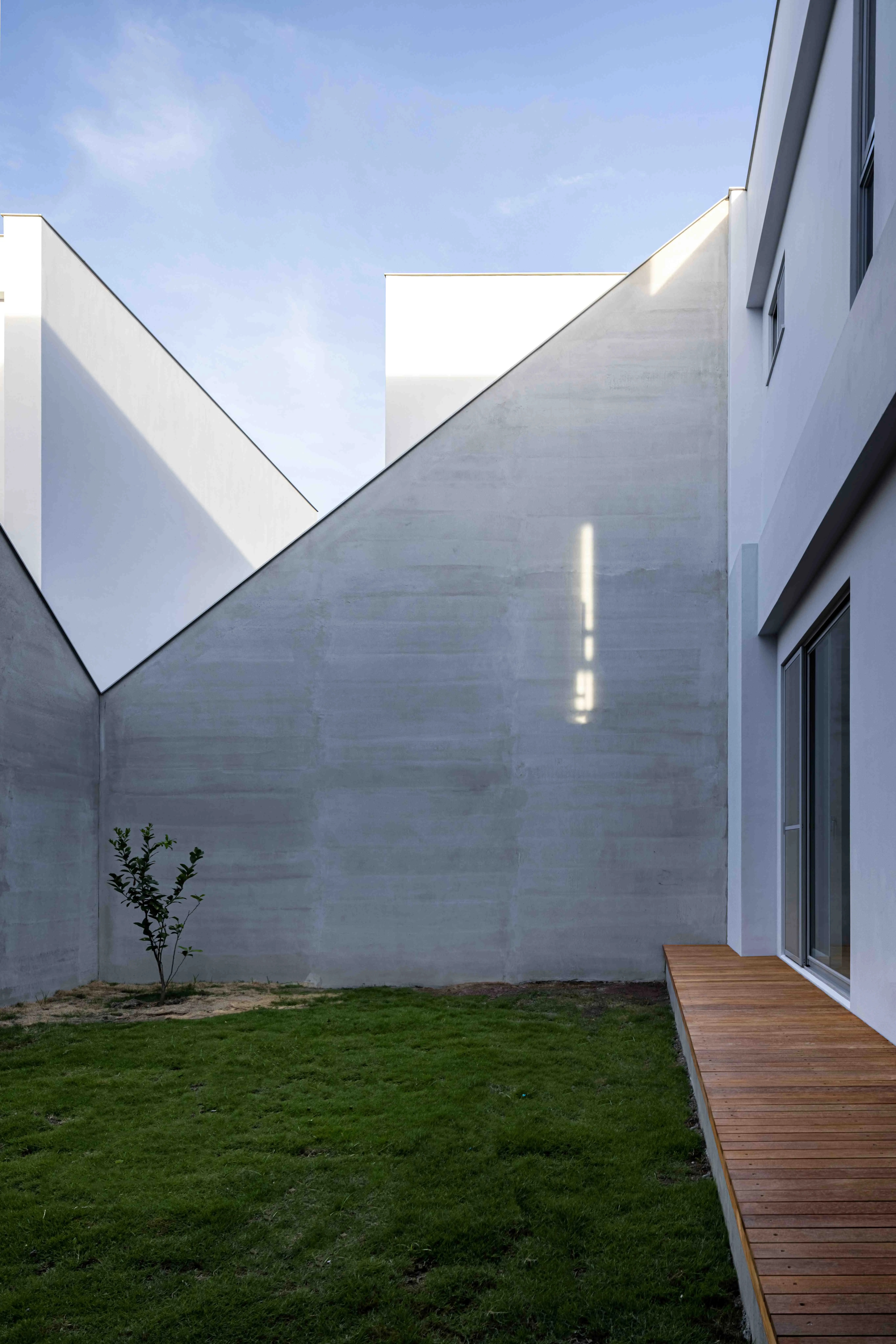 【所在建築事務所】1yu 4719