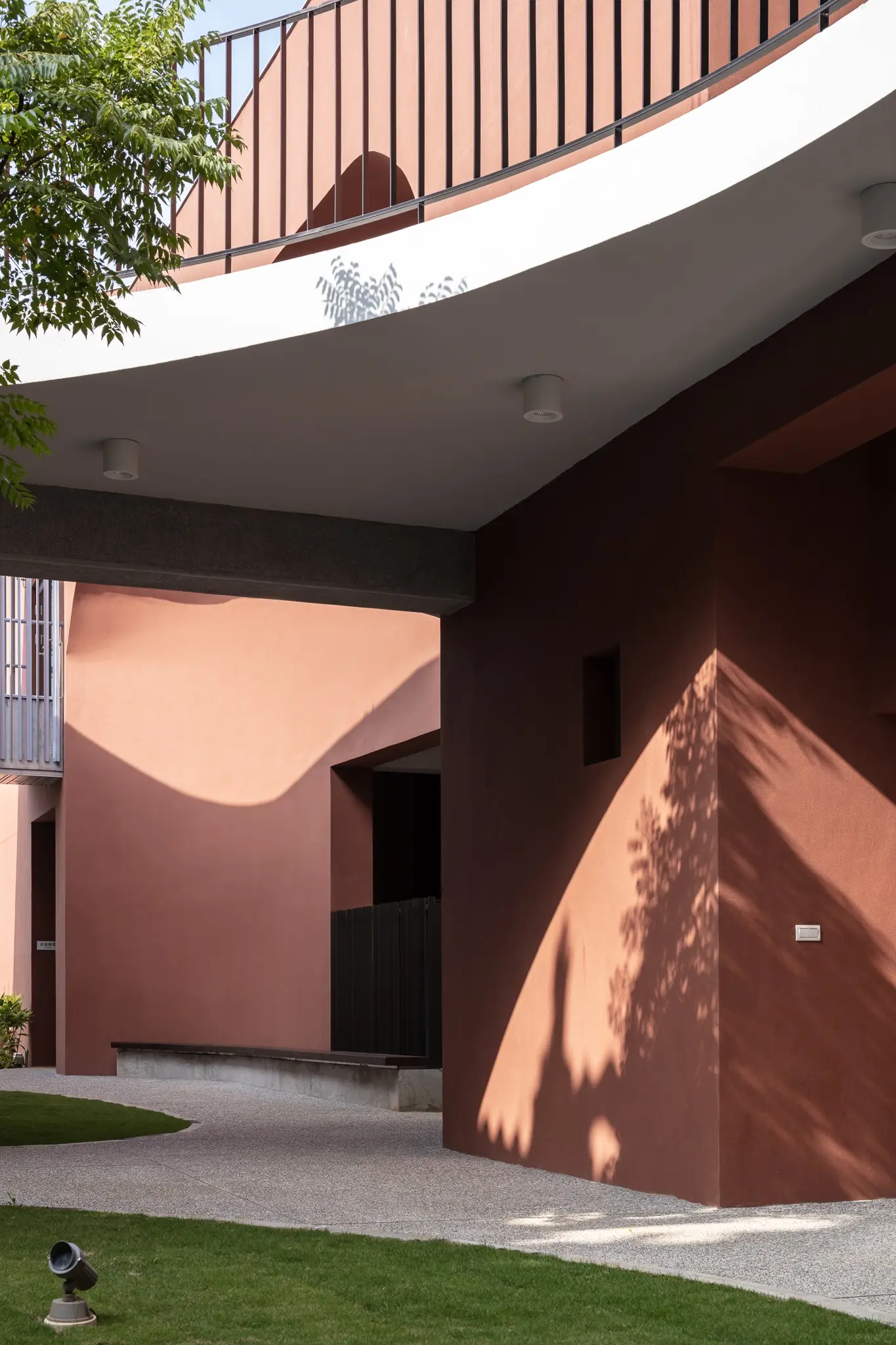 【所在建築事務所】 J1 6113