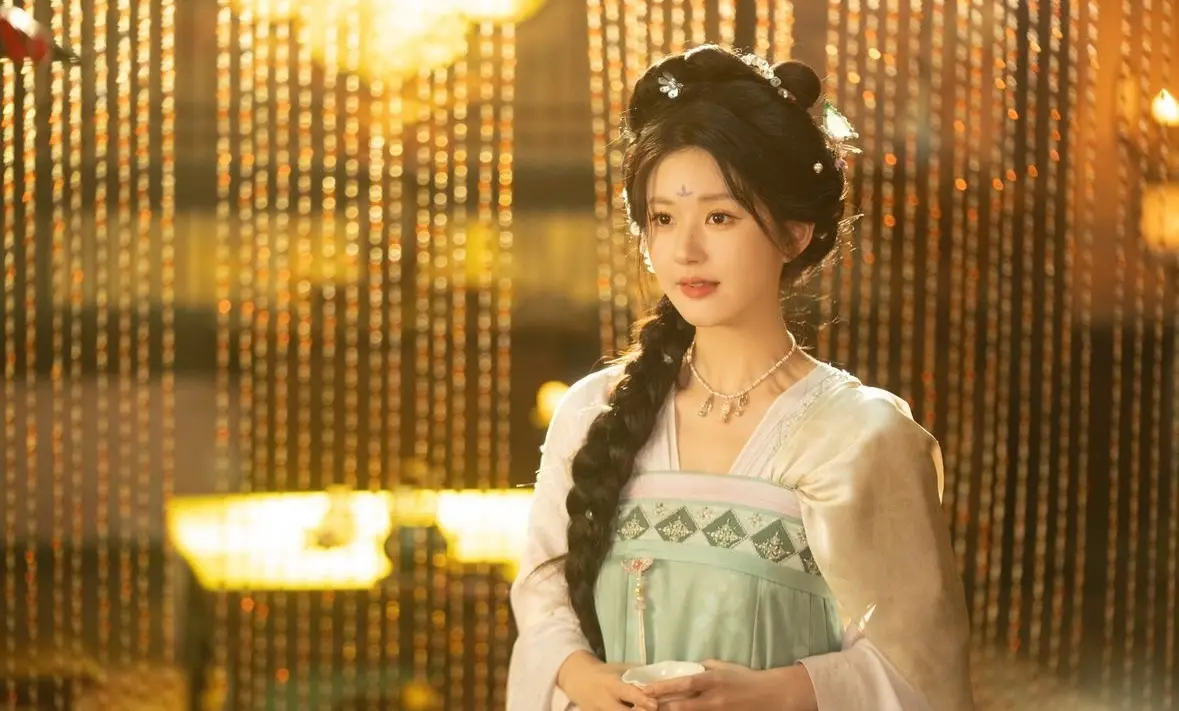 趙露思新劇【netflix】珠簾玉幕，趙露思妝照