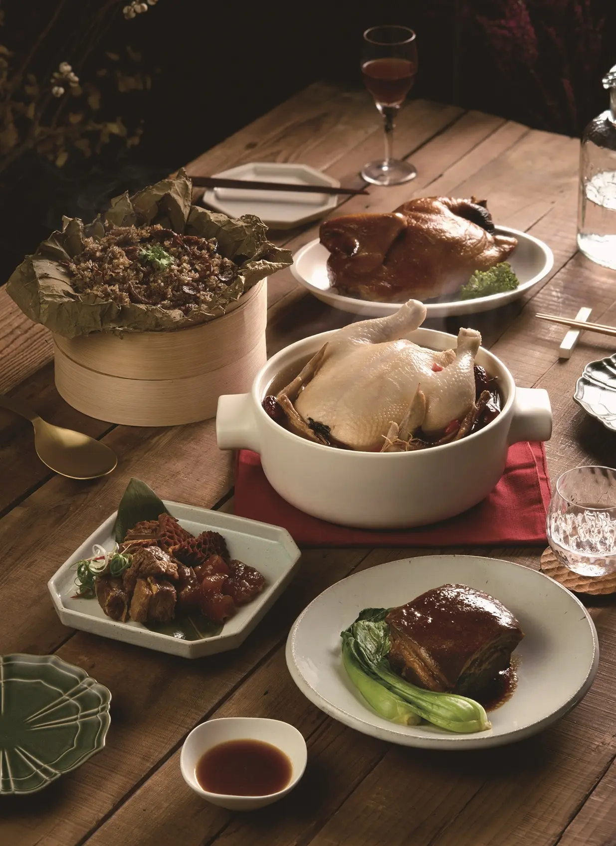 2025過年禮盒 年菜 新光三越攜手5大榮獲米其林必比登餐廳打造─米其林必比登推薦餐廳 精選年菜組 推薦價2