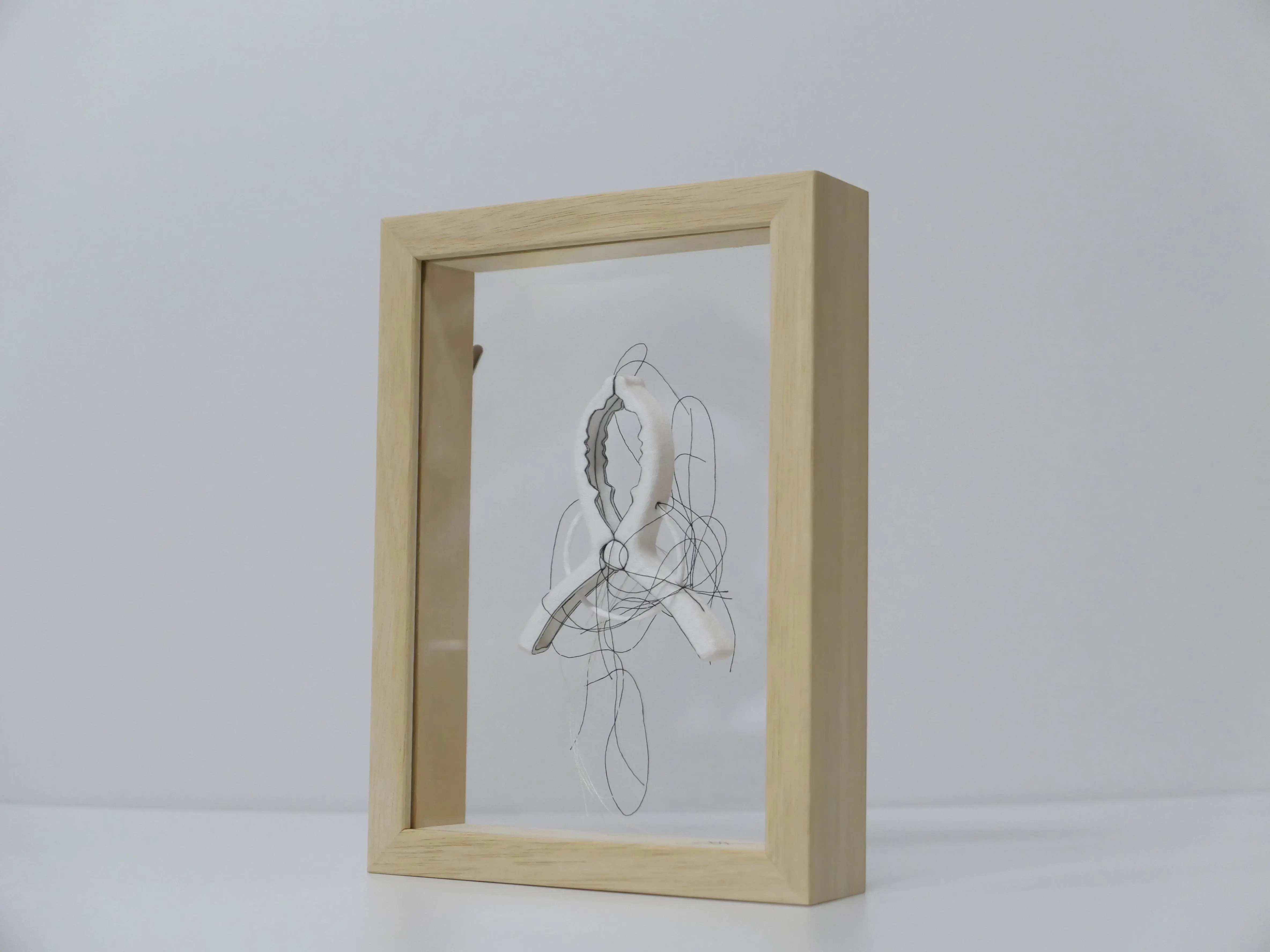 07 Yu Sora 《衣夹 2 Clothespin 2》 Mixed Media 複合媒材 6.5 X 9 X 3.5 Cm 2024