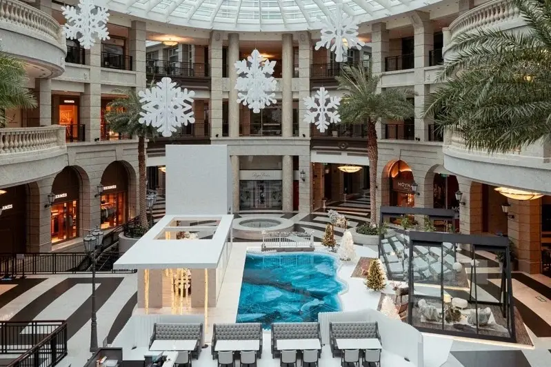 白雪聖誕秘境【bellavita寶麗廣場】一樓大廳化身夢幻國度