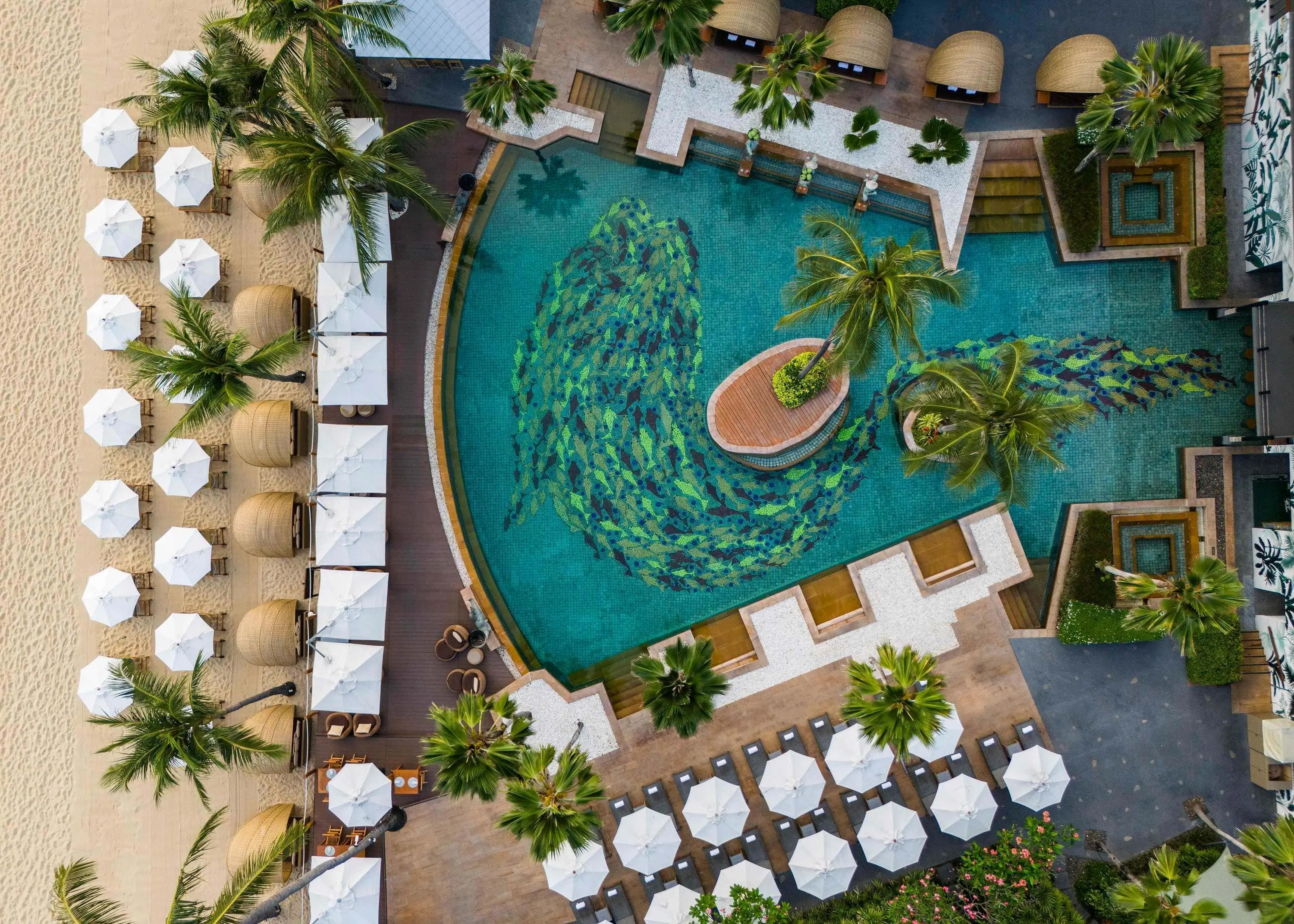 白蓮花大飯店、安納塔拉、 Anantara 、hbo、lisa【蘇梅島波普安納塔拉度假酒店】《白蓮花大飯店》第三季 中的熱帶天堂 蘇梅島波普安納塔拉度假酒店，劇中取景於此酒店充滿泰國氛