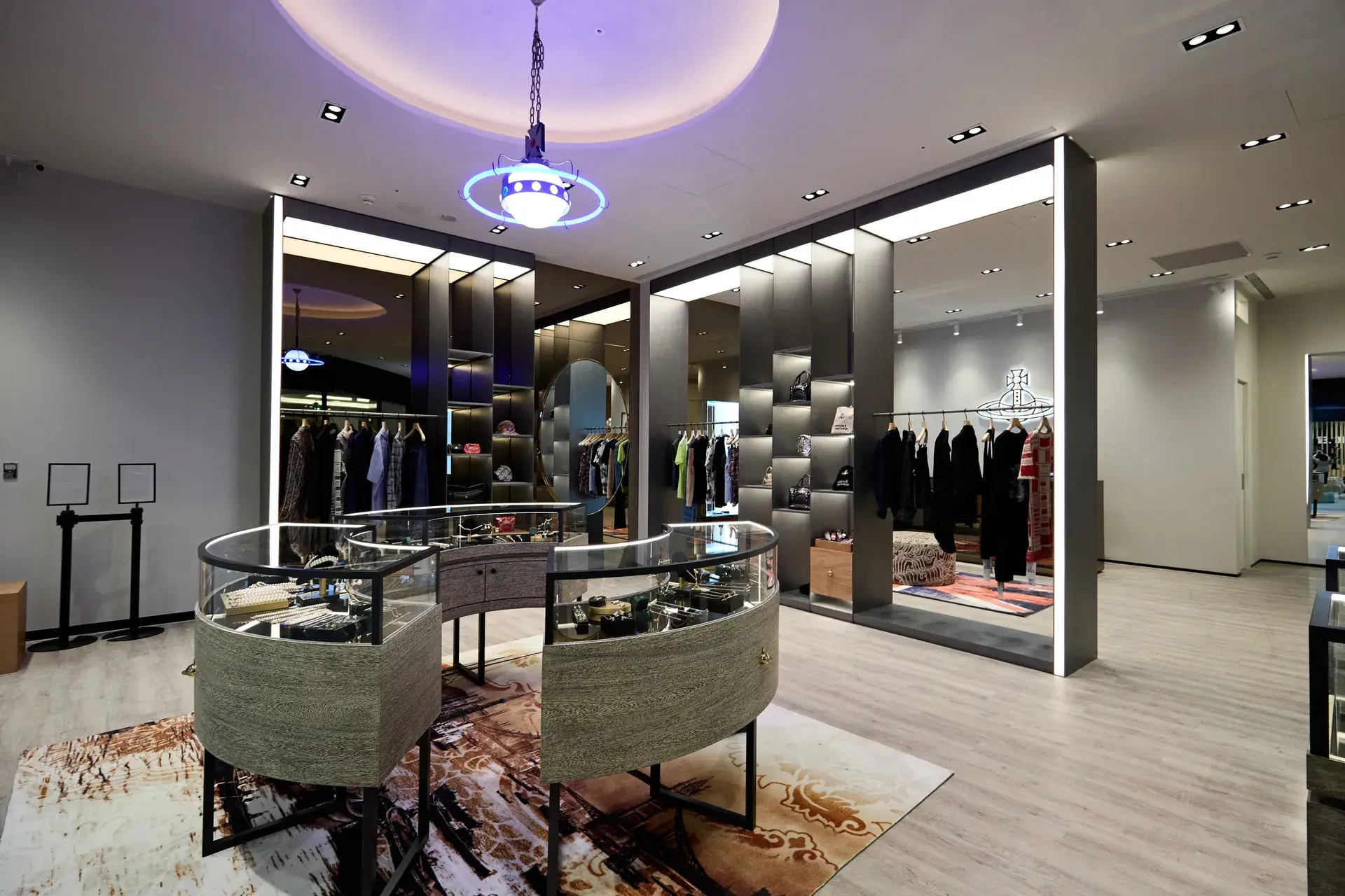 Vivienne Westwood Lalaport Nangang6