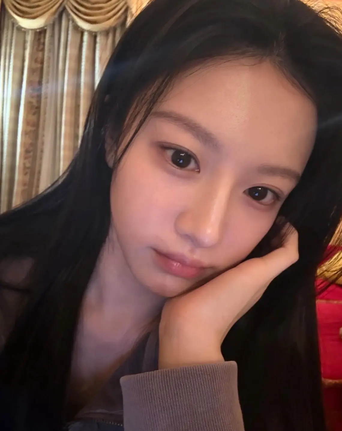 機智住院醫生生活 高允貞 保養 美妝【ig Goyounjung】高允貞03