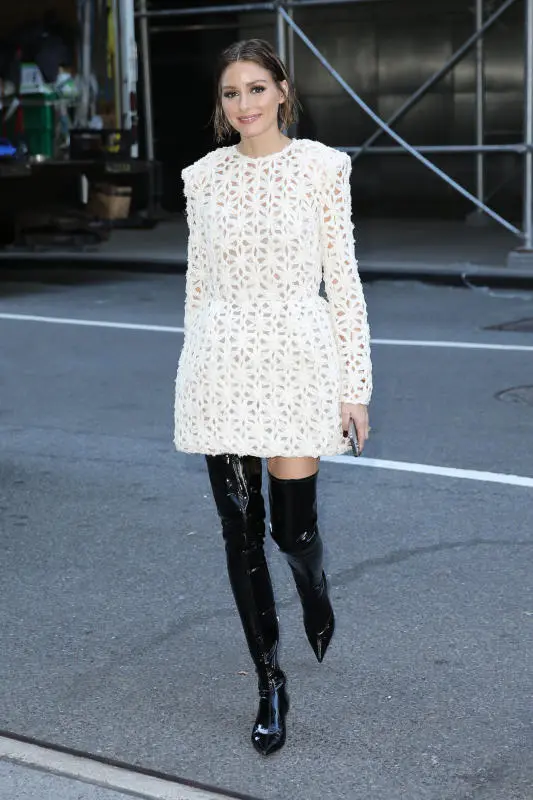 Olivia Palermo 著 Sergio Rossi黑色長靴打造時髦反差美學