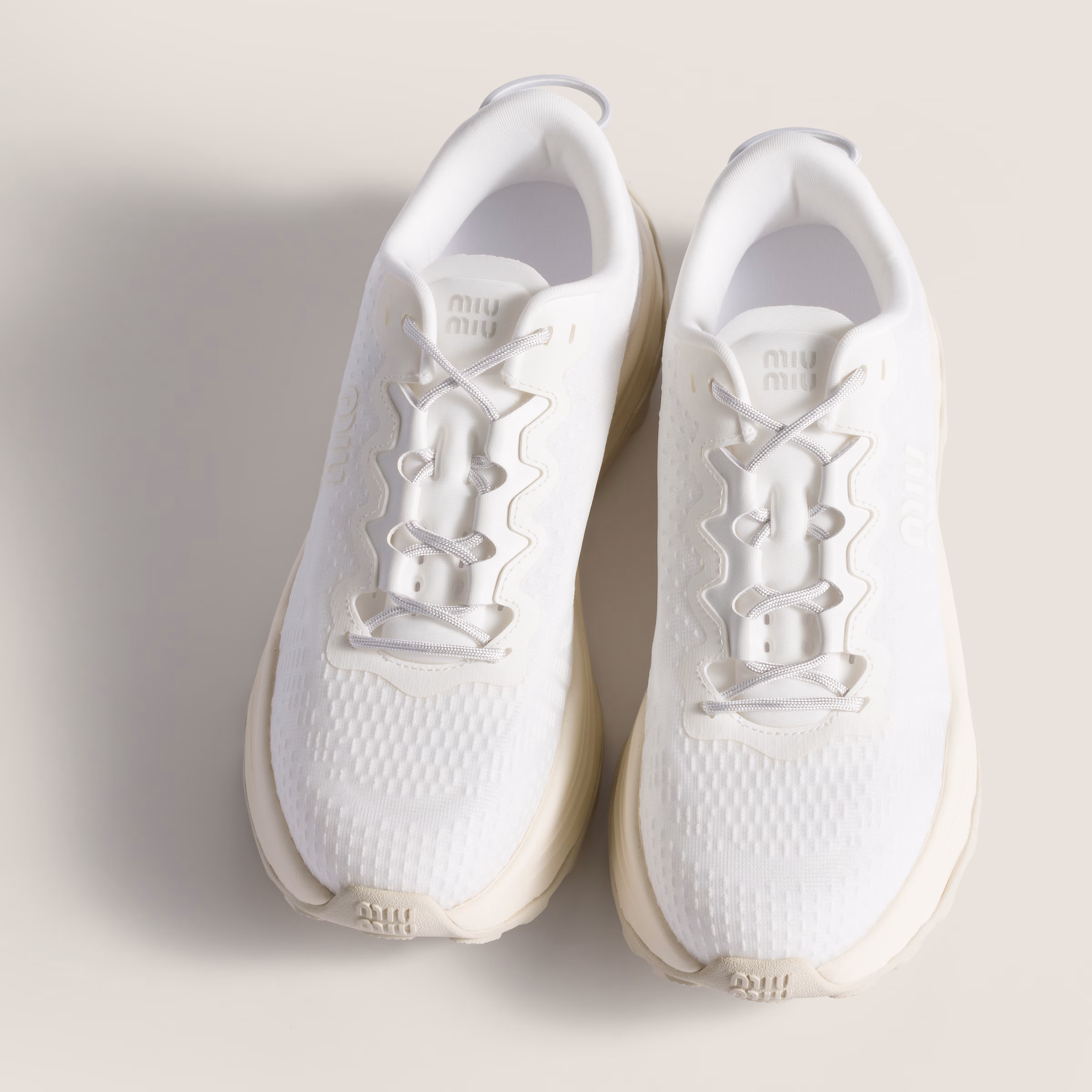2025精品運動鞋推薦：miu Miu｜technical Fabric Sneakers3